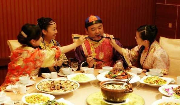 湖南一景区国庆节推“少爷小姐菜”遭质疑(图)湖南景区,国庆节,少爷小姐菜,旅游文化,菜肴