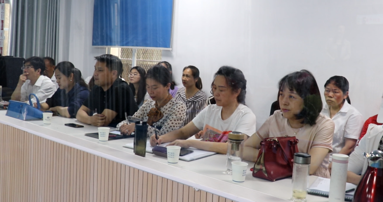 长岗镇中心小学美育在前行
