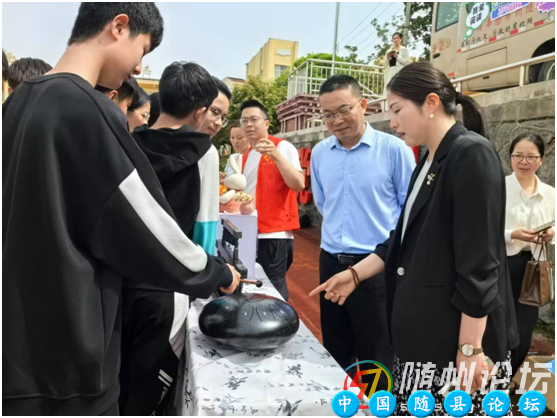 随州市图书馆4.23阅读推广系列活动走进长岗镇中学随州市图书馆,阅读推广活动,乡村学生,传统文化